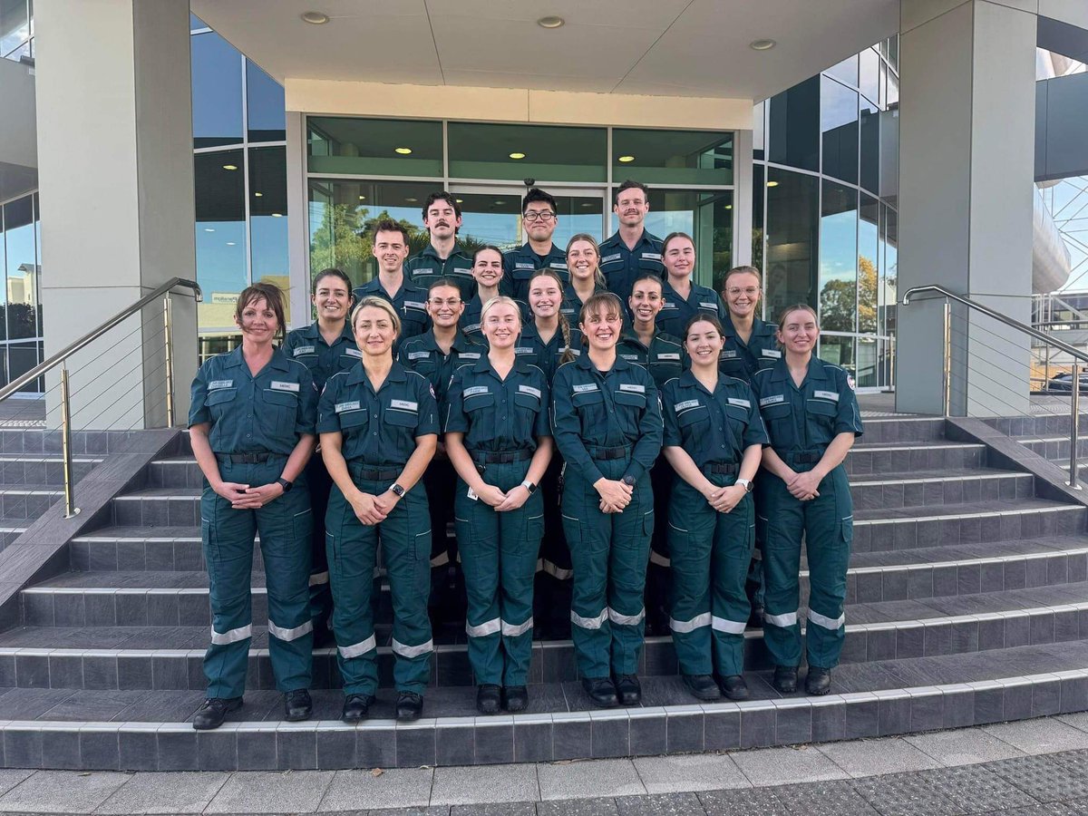 Congratulations to our newest medics to complete induction and begin on-road shifts this week. 🥳