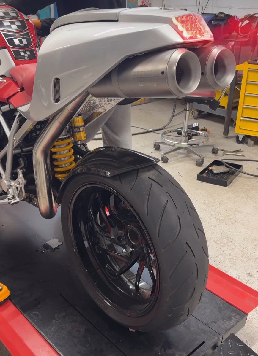 It's Tailpipe Tuesday.. 🔥🧰 We hope you've all enjoyed your extra day off this weekend. Hopefully, you aren't too 'exhausted' today 😉 Any, let's see your tailpipes below 📷⬇️ #ProBikeUK #TailpipeTuesday #Tailpipes #Tuesday