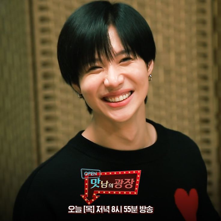 Yung! Aku ada cerita hari ini dan rasanya seneng banget. Mau aku simpen ceritanya sampai malem, tapi aku share sekarang aja karena seneng banget.

<a href="/centaurucs/">Anasera</a>