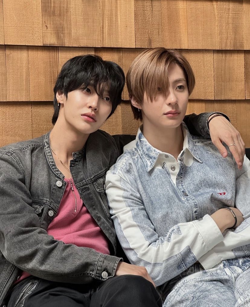 riizepics's tweet photo. riize_official instagram update with wonbin and anton https://t.co/jATLZEo2sY