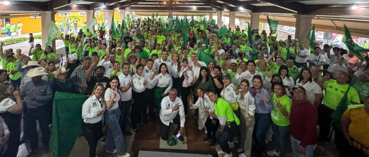¡La estructura verde se fortalece! 💪

Eso nos demostraron esta tarde con nuestros candidatos y candidatas en el municipio de Ahome. 

Junto a <a href="/NubiaRamosCar/">Nubia Ramos Carbajal</a>, desde la máxima tribuna alzaremos la voz para tener un mejor Sinaloa. #VotaVerde 🗳️✅