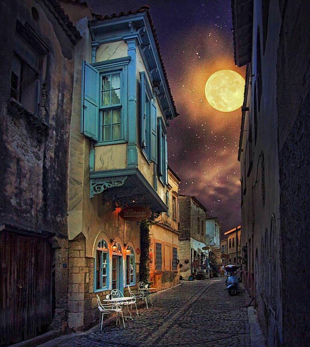 💡﴿ فلا يُحزنكَ قولهم إنَّا نعلمُ مايسرون وما يُعلنون ﴾

مواساة ربانية لقلبك حين ينشغل بالك بأقوال البشر، وتنسى أن الله سبحانه معك ويشعر بك ...💭🌹