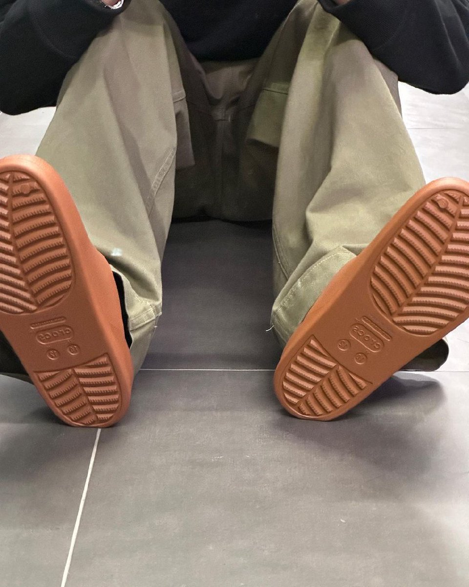 📸🦋 

#トレジャー #HARUTO #하루토 #TREASURE <a href="/treasuremembers/">TREASURE</a>