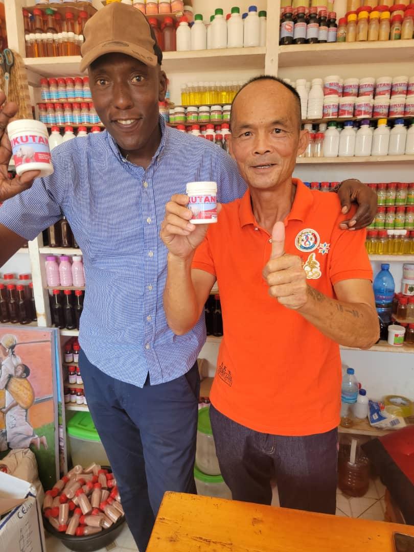 #Ad Mwanaume , Usiwe na shaka hata kidogo. ✍🏾Masai Herbal Clinic anahakikisha dawa inakufikia kwa kutuma mzigo mpaka ulipo. Dawa za Masai zimetibu wengi na wengi wamerudisha tumaini Simu ☎️ 0788177071 👉🏻Masai Herbal Clinic inakuletea dawa za asili kabisa kutoka kwa Mimea