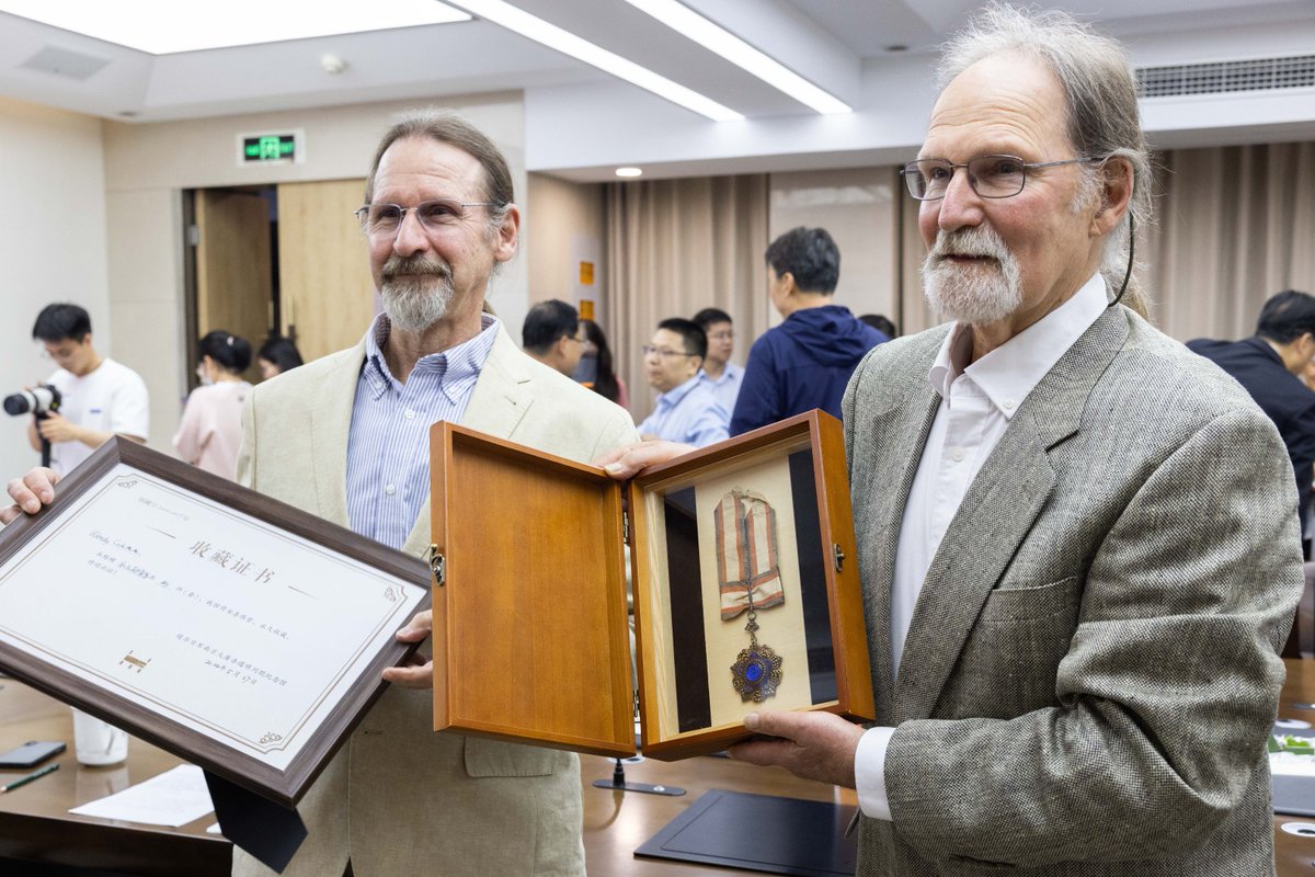 JiangsuNow's tweet photo. The Hankin family from the US, the descendants of Charles Riggs, a key member of the International Committee for the Nanking Safety Zone, donated eight relics to the Memorial Hall of the Victims of the #Nanjing Massacre by Japanese Invaders on May 27. #PeaceVision https://t.co/gG893byErY