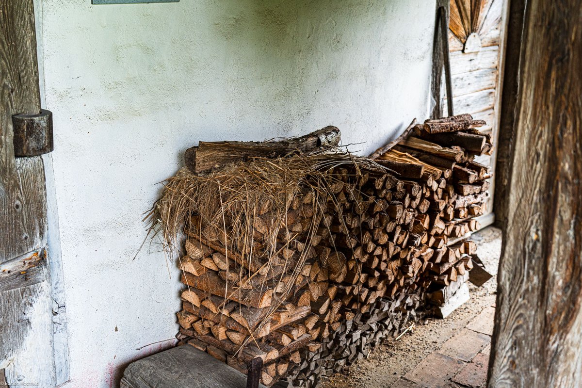 Holz in der Hütte