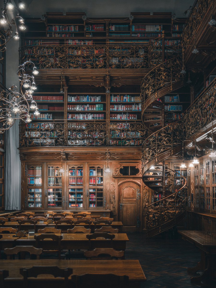 魔導士がいそうなミュンヘンの図書館