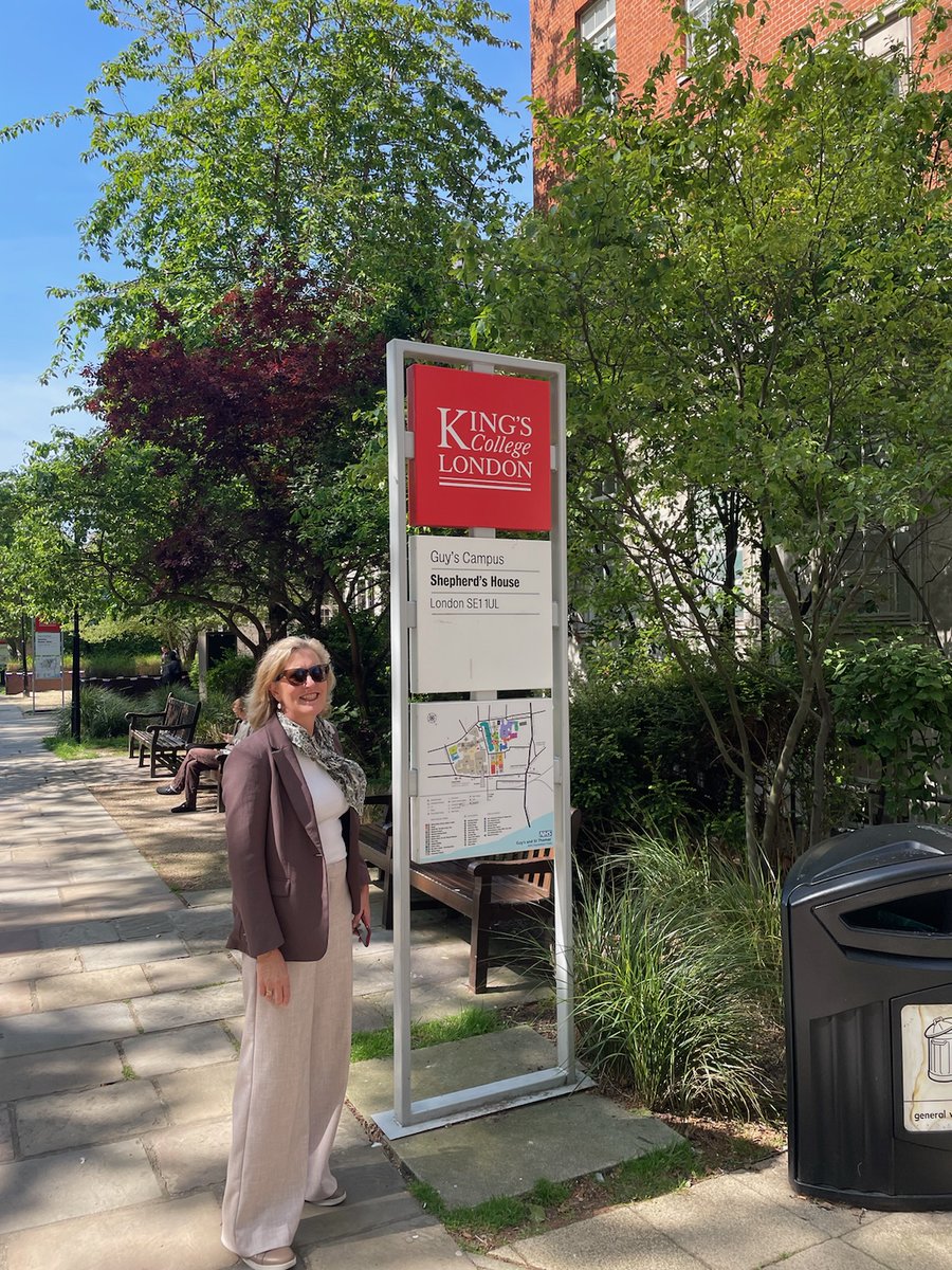 Thank you @heartfoundation and donors for my Collaboration and Exchange Award to visit and present my stroke research @KingsCollegeLon , @LSHTM, @UniBasel_en and @ESOstroke . Meet INSPIRE-STROKE collaborators @amyyu_md @moirakapral