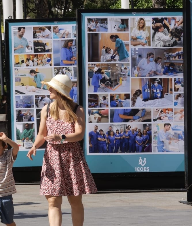 AGSSurSevilla's tweet photo. 🖼El #HospitalValme participa en la exposición del #ICOES sobre sus 160 años de historia en la Puerta de Jerez de #Sevilla aportando fotografías integradas en una decena de MUPIS

#SomosValme https://t.co/oUtRfuxxQJ