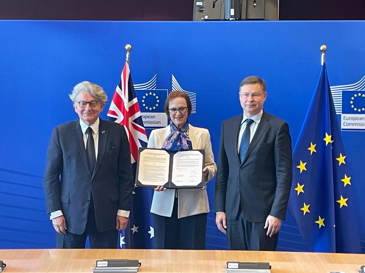 Witnessing a significant moment in the Australia-EU relationship through the signing of this MoU to deepen our cooperation on these crucial minerals so important to our energy transitions in 🇦🇺 and🇪🇺.