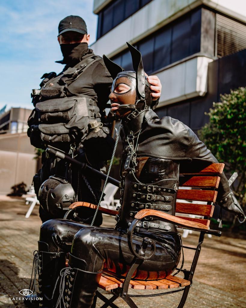 XxYourHandlerxX's tweet photo. Short break for Pony Hime @Aiyanas_World during a hard day of training with her owner YourHandler, who encourages her to achieve top performance with a strict hand.

#humanpony #petplay 
#latexcatsuit #chastity https://t.co/tLfDUVqSvY