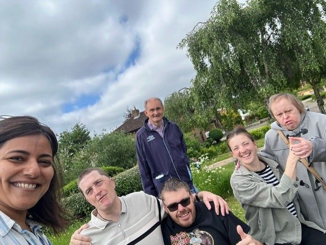 Our Print Group had a rather jolly outing around the neighbourhood with their new Art & Craft Support staff member, Joanna. They showed her their favourite spots, including the nearby canal and the giant frog. Welcome, Joanna! 

#CamphillMK #LoveMK #ArtandCraft