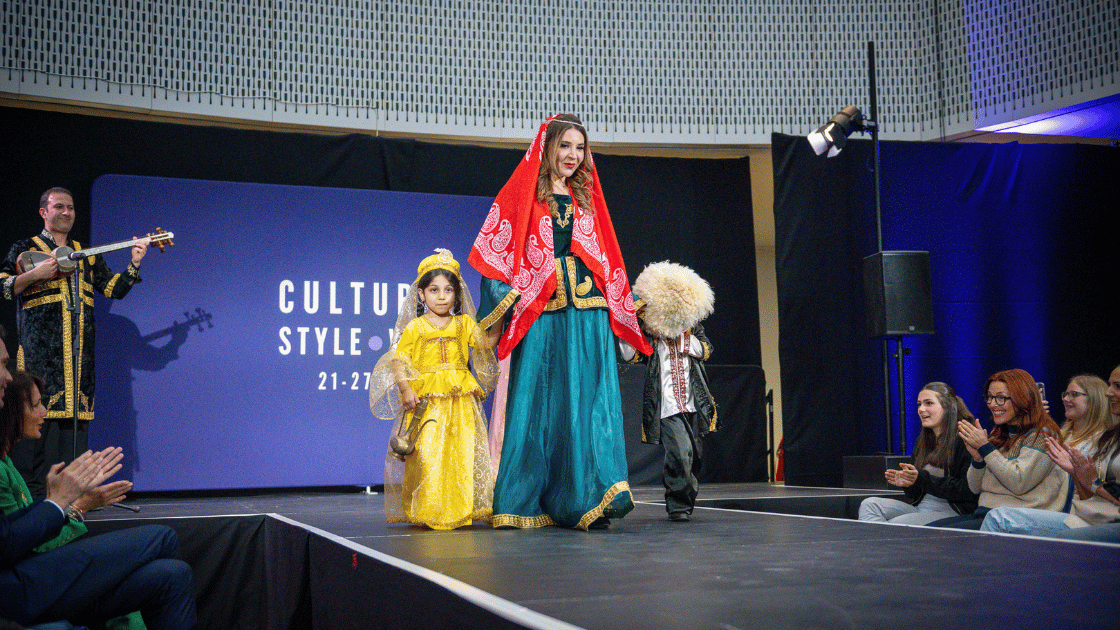 CulturalStyleWeek (@culturalstylewk) on Twitter photo #Culturalstyleweek officially made its mark in #Sheffield in partnership with <a href="/welcomingcult/">Welcoming Cultures UK</a> with a spectacular launch event at <a href="/LoveMeadowhall/">Meadowhall</a> on 24 May. Thank you to <a href="/sheffchamber/">Sheffield Chamber</a> <a href="/SheffCouncil/">Sheffield City Council</a> <a href="/SouthYorksMCA/">South Yorkshire Mayoral Combined Authority</a> See news post 👉 rb.gy/ieb23k #Culturalstyleweek officially made its mark in #Sheffield in partnership with <a href="/welcomingcult/">Welcoming Cultures UK</a> with a spectacular launch event at <a href="/LoveMeadowhall/">Meadowhall</a> on 24 May. Thank you to <a href="/sheffchamber/">Sheffield Chamber</a> <a href="/SheffCouncil/">Sheffield City Council</a> <a href="/SouthYorksMCA/">South Yorkshire Mayoral Combined Authority</a> See news post 👉 rb.gy/ieb23k