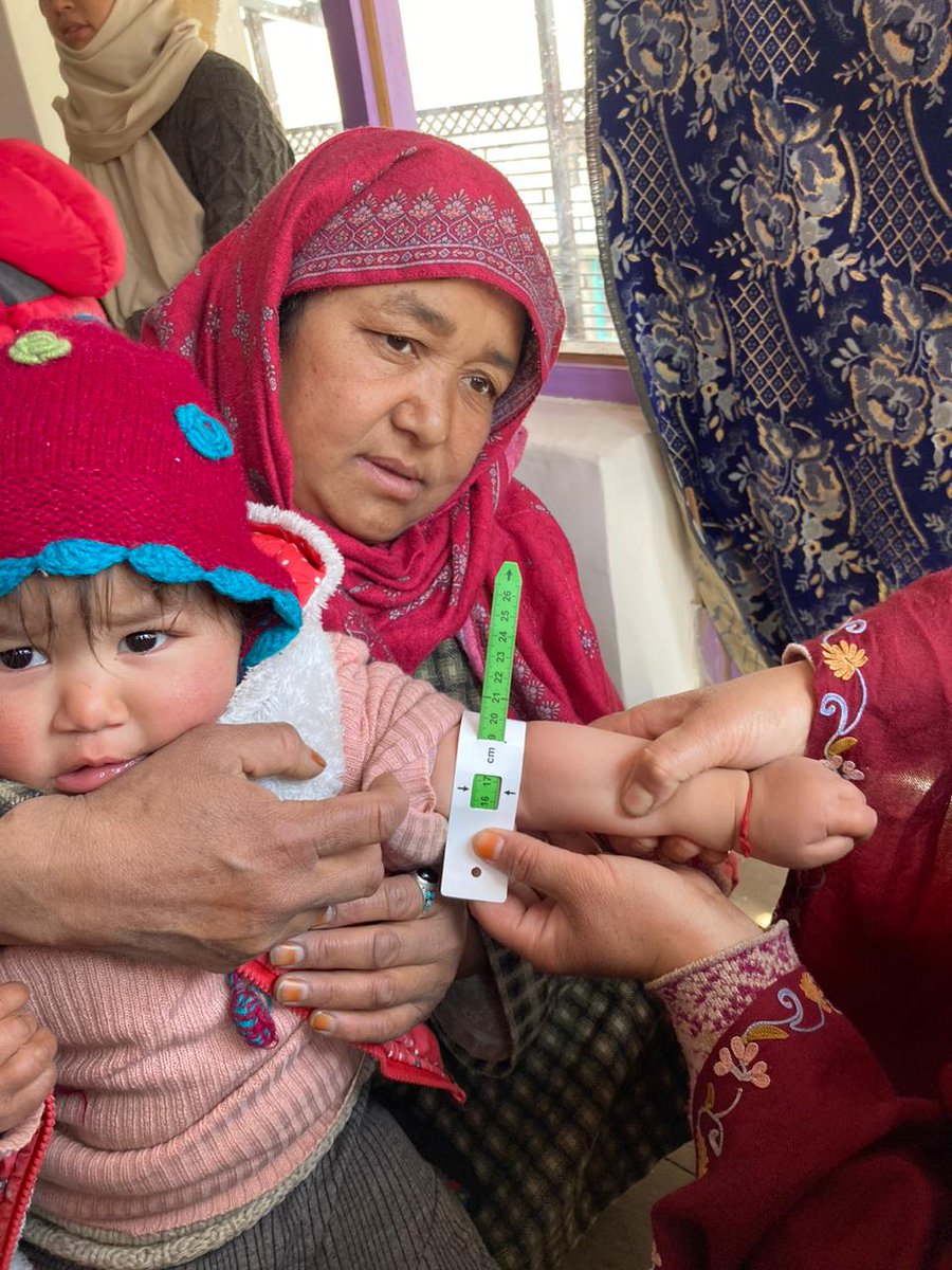 EveryInfMatters's tweet photo. In March and April 2024, EIM screened for malnutrition in Kargil, measuring arm circumference and giving protein packs to children, pregnant, and lactating mothers. Thankful for our team and supporters! #EveryInfantMatters #HealthForAll #Kargil https://t.co/jggcpCO8M2
