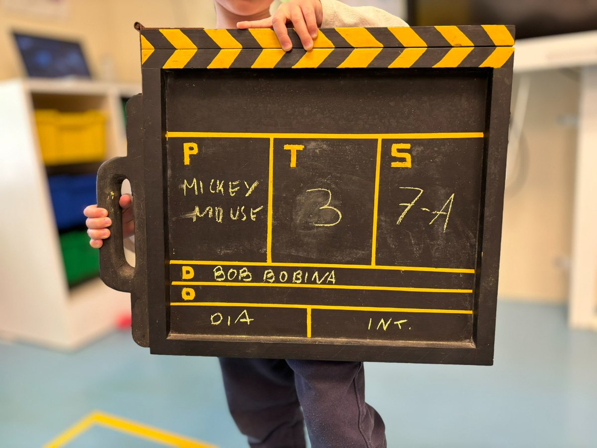 🎥 🎞️ Amb el Node "Animem" que gira al voltant del món del cinema, a infantil de #JECasp s'han fet moltes preguntes i han descobert coses molt i molt interessants que els hi han servit per crear el seu propi curtmetratge.