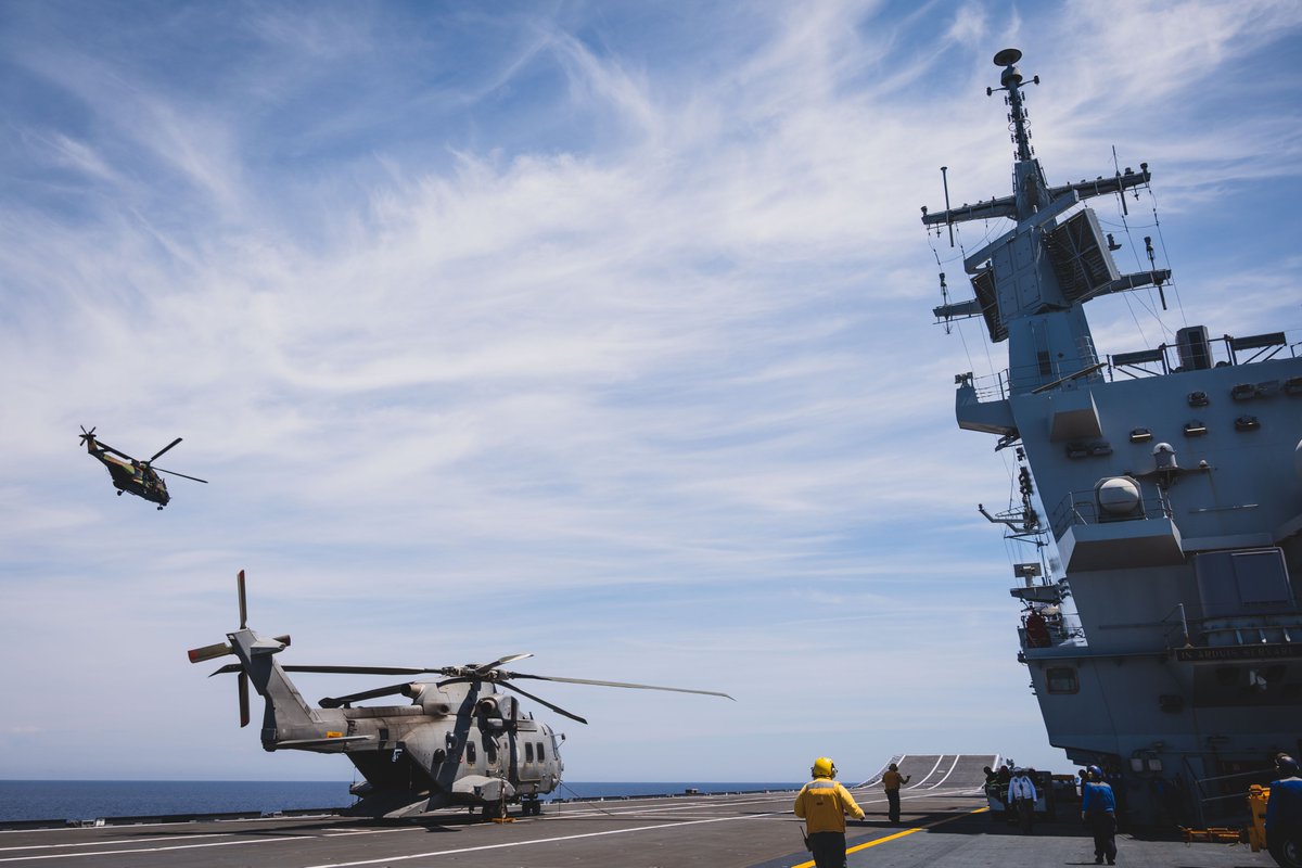 MarineNationale's tweet photo. #MareAperto | Le PHA Dixmude a pris part au volet cyberdéfense de Mare Aperto. Face à une campagne d’emails frauduleux, une capacité d’intervention cyber 🇫🇷 a été déployée sur un 🛳️ 🇮🇹. Interopérabilité &amp; échange ont permis une défense commune contre cette attaque. https://t.co/EW130pHI7R