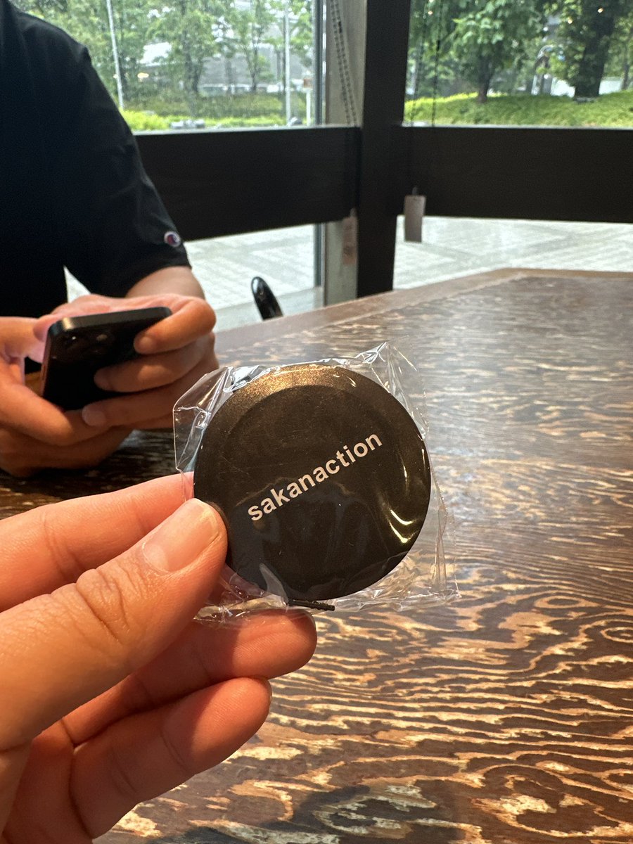 pudding_0710's tweet photo. サカナクション開場までプリン食べて待機。

NFメンバーの福引で欲しかったメジャー当たってめちゃくちゃ嬉しい☺️ https://t.co/x6HpOIqwQa