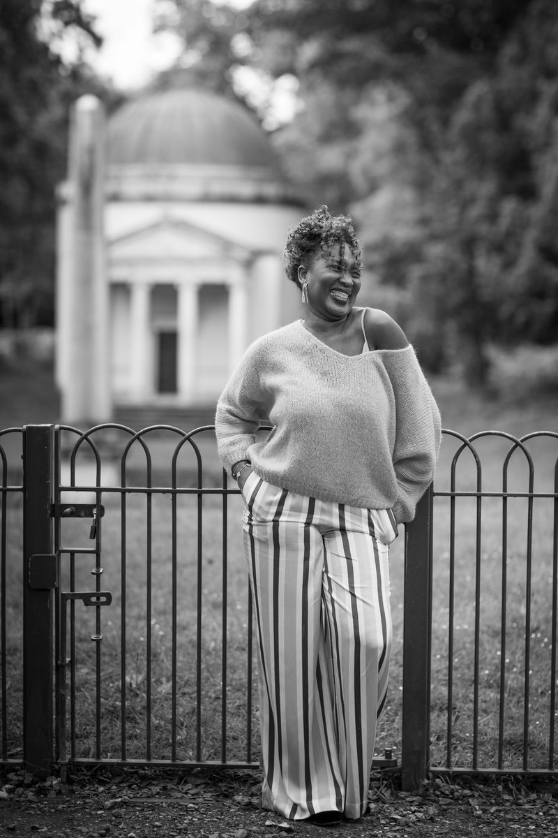 Had a great family photoshoot with this lady, her mother and daughter, at the weekend at Chiswick House. Was so lucky with the weather. Rain just before they arrived and then perfect sunlight for the hour we were photographing. A lot of my job, is making people feel relaxed.
