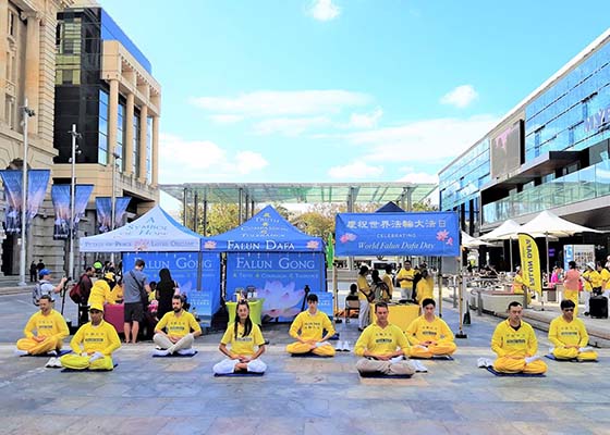 #Australie : Les pratiquants de Perth célèbrent la Journée mondiale du Falun Dafa #WorldFalunDafaDay #May13 fr.minghui.org/html/articles/…