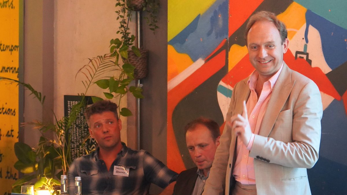 Just 24 hours before the event, the PM called for a General Election! RSA Southampton's democracy debate brought powerful insights from Darren Paffey &amp; Daniel Fitzhenry at Mettricks. Thanks to all who joined. Together, we're shaping Southampton's future.  <a href="/RSASouthEast/">@RSASouthEast</a>