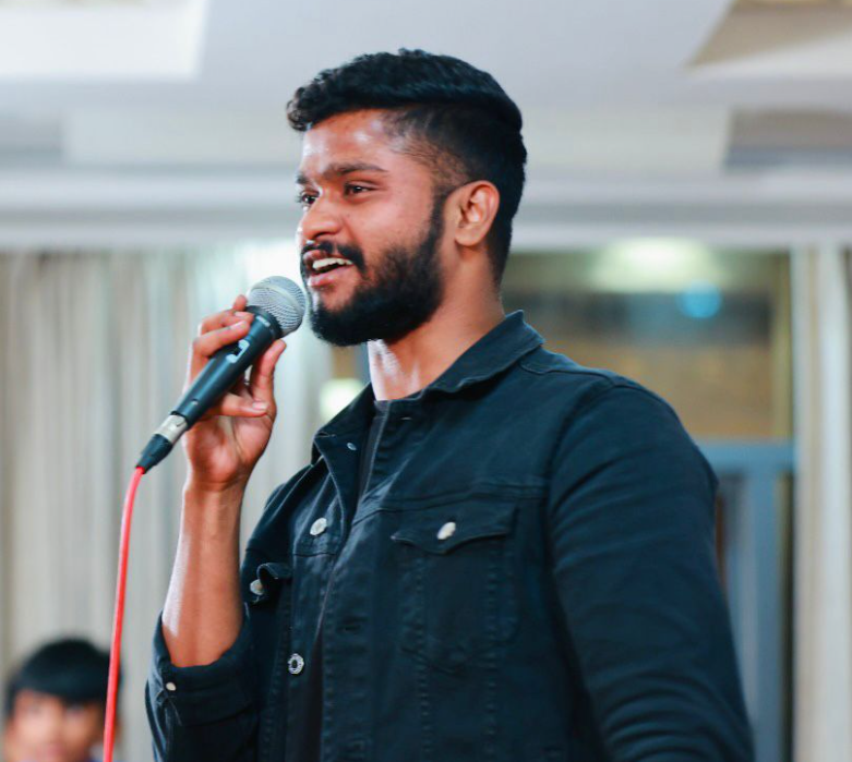 PartyOne_India's tweet image. Here is Everything You can Avail from Us Apart from Decor:

✔ Nail Art For Kids
✔ Trampoline
✔ Game Host
✔ Mascots
✔ Balloon Sculpture

#balloonsculpture #nailart #gamehost #mascots #partyone

Visit: partyone.in