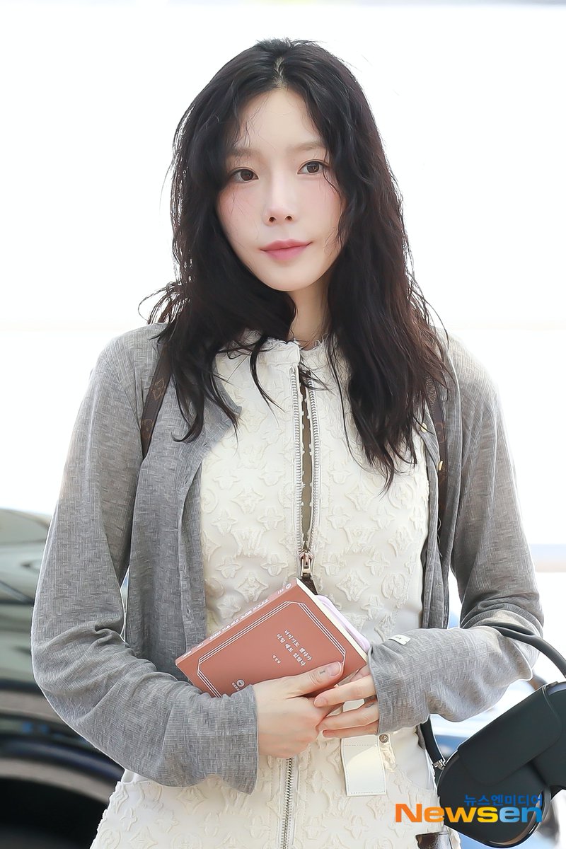 태연, 요정이기도 했다가 여신일 때도 있었다 [포토엔HD] sns.newsen.com/news_view.php?…