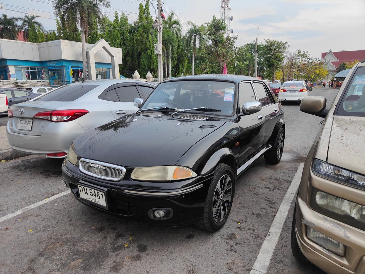 @NavDam84 spotted this in Thailand! A mashup between a Rover 200 and an Austin Allegro. Must be the quickest Allegro around until @Carpervert finishes his sleeper build.