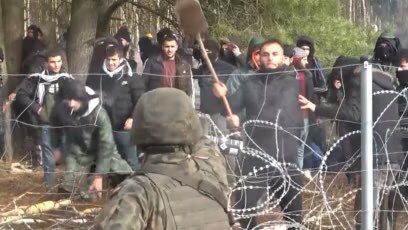 BREAKING: Polish soldier stabbed on the border with Belarus by an illegal migrant from the Middle East trying to break through the border Lukashenko and Putin are using weaponized migration as a form of hybrid warfare against EU states