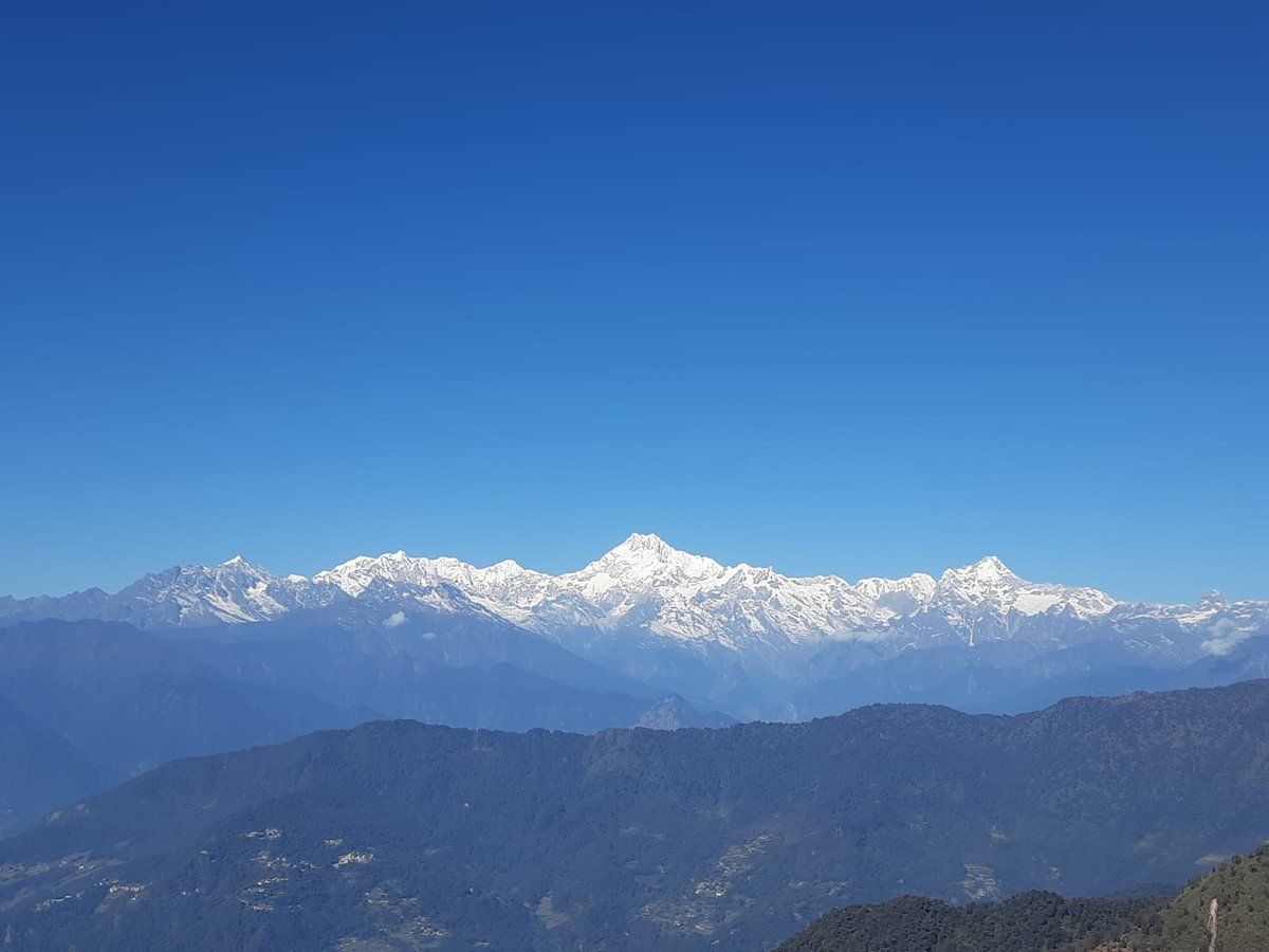 kamathrok's tweet photo. Let's see your blue themed photographs
Mighty and beautiful #Kanchanajunga
#Phoneclick https://t.co/legIeIFx9S
