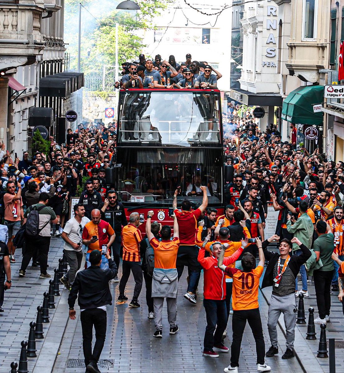 Arkhe GS (@arkhemsu) on Twitter photo 