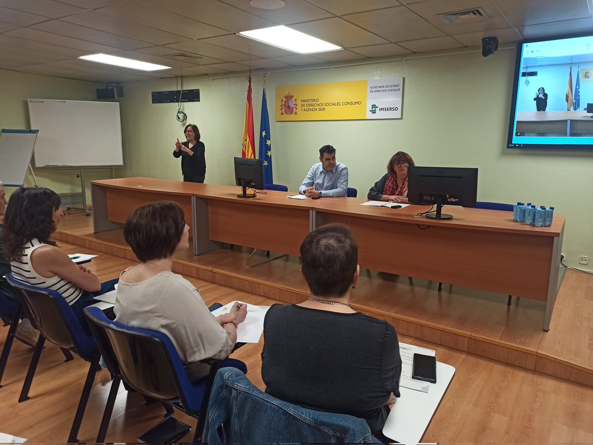 RubenHerranzG's tweet photo. Comienza en los servicios centrales del #Imserso la jornada «#Microedadismos: la #discriminiacion sutil». Toda la jornada se grabará y se podrá ver a posteriori. #edadismo https://t.co/2CkEoK6hbe
