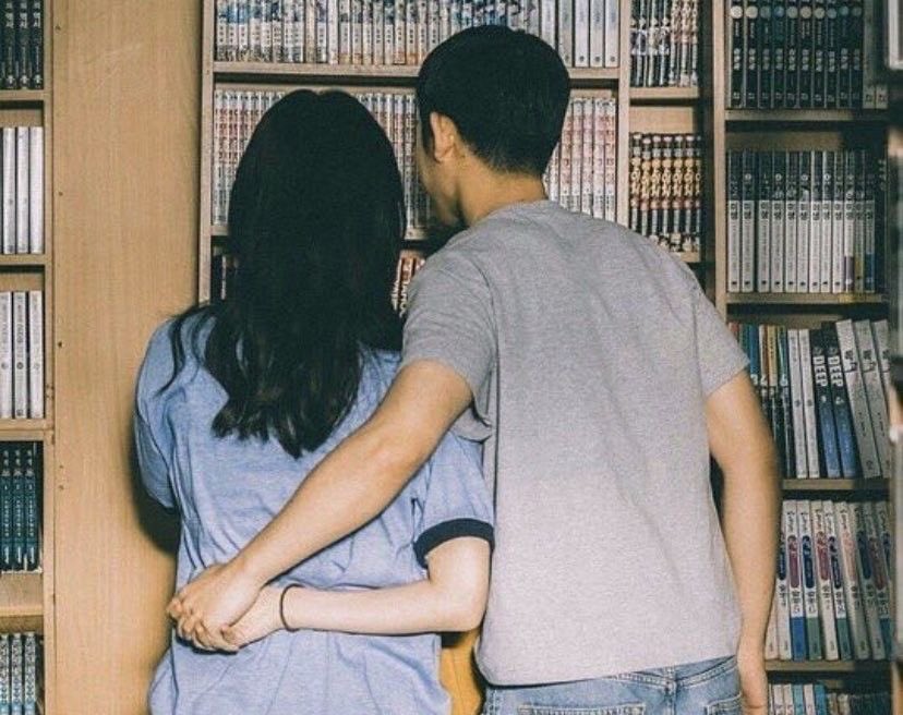 Pls. Even their backs have chemistry 🔥

#JungHaeIn #KimGoEun

We need this so much 🤧