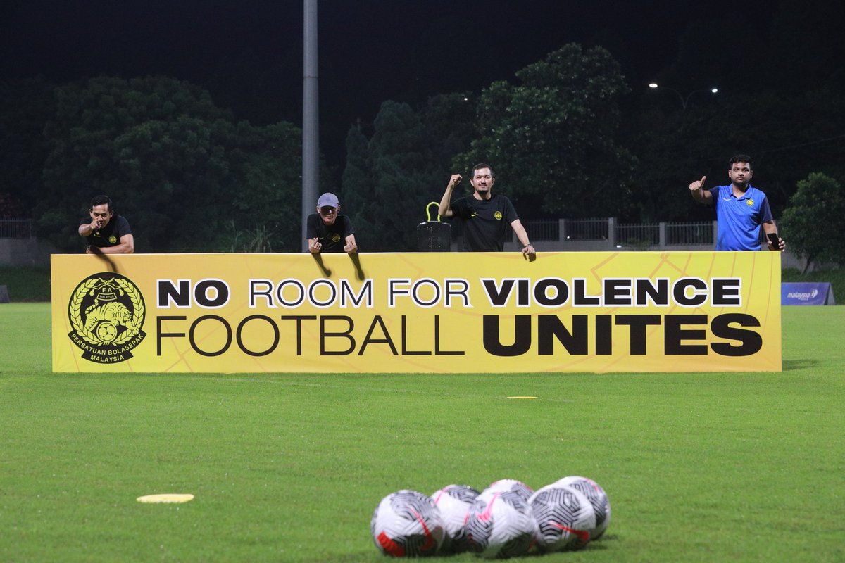 ⚽️ NO ROOM FOR VIOLENCE
⚽️ FOOTBALL UNITES

#FAM #HarimauMalaya
