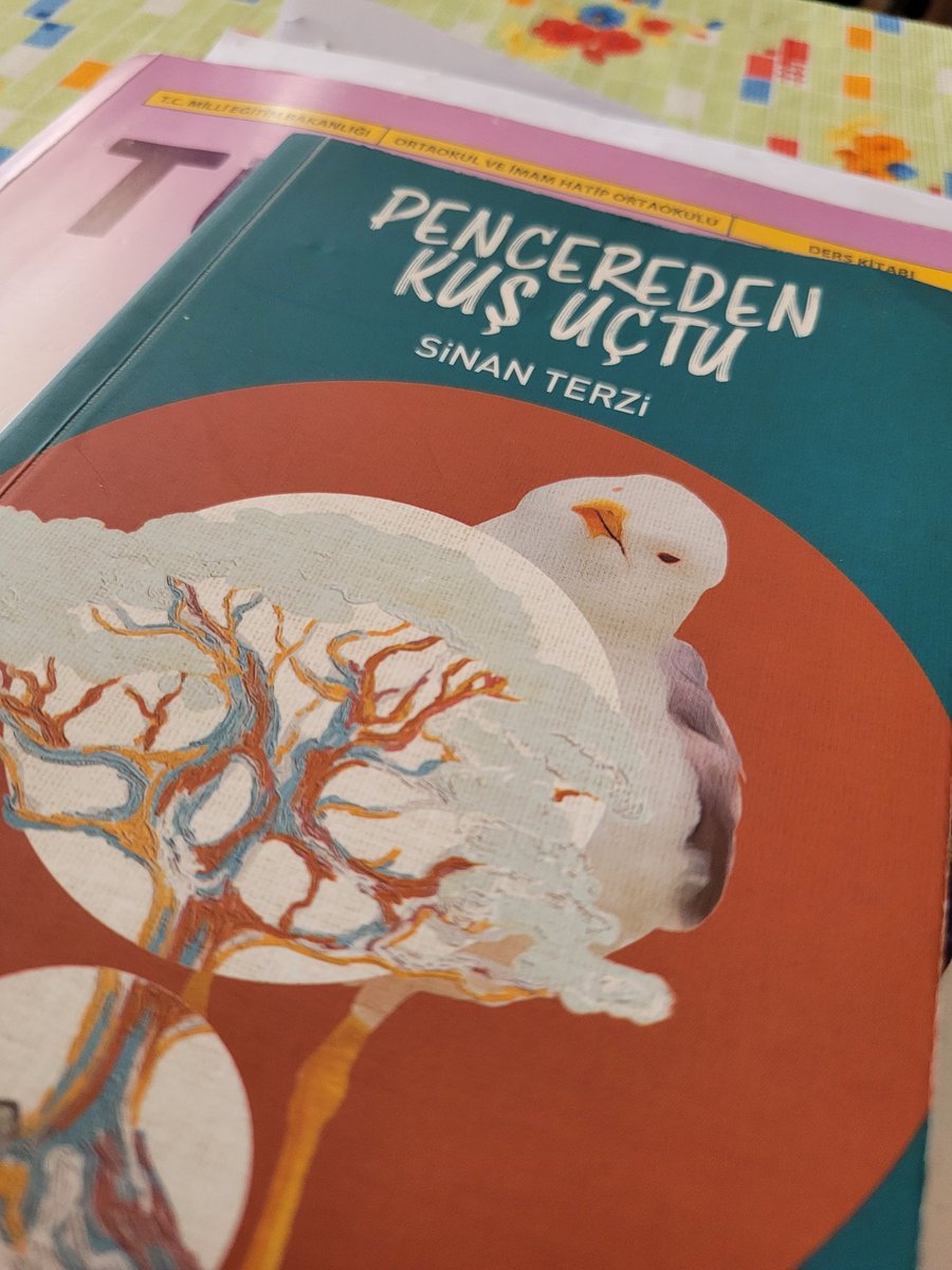 Sinan Terzi'nin dilinden düşen kıvrak öyküler su misali akıp gidiyor. Türk öyküsü ve biz Türk okuru çok şanslıyız. İyi ki var. Nicesine vesile olsun. @SinanTerzi_ @otukennesriyat