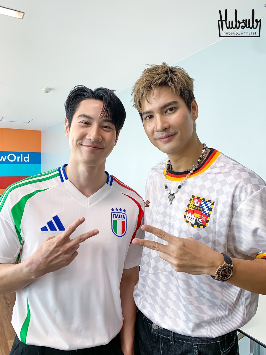 SUPERSPORTS FOR THE LIFE OF FOOTBALL 😊

#Supersports #MoveYouMoveSports
#TheOneForFootball 
#ไบร์ทรพีพงศ์ #brightrpp #BrightRapheephong #ไมค์ภัทรเดช #MikePattaradet