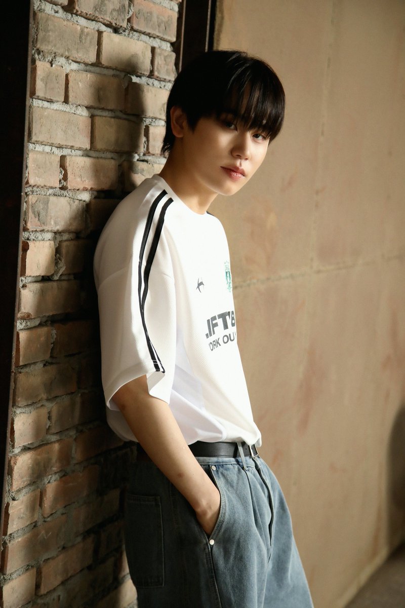 itta_magazine's tweet photo. 시켜줘(세요)
비비의 명예 산타🤶

그렇다면 잇수니가
BB에게 B(ONUS)컷을 BO낼거예요

따끈하게 비비들에게 도착할
다크비의 ITTABOOK도 많관부 |ૂ•ᴗ•⸝⸝)”♥

#다크비 #DKB https://t.co/ypdLAT9H21