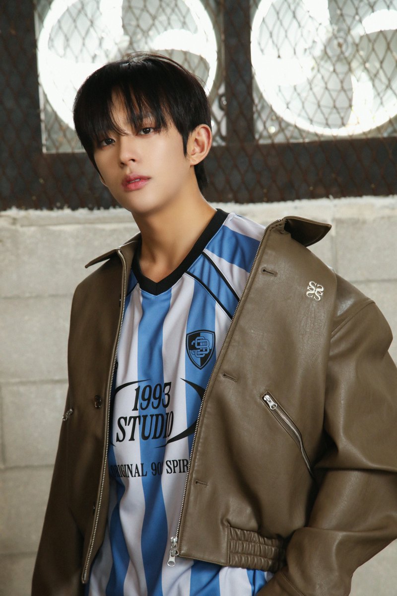 itta_magazine's tweet photo. 시켜줘(세요)
비비의 명예 산타🤶

그렇다면 잇수니가
BB에게 B(ONUS)컷을 BO낼거예요

따끈하게 비비들에게 도착할
다크비의 ITTABOOK도 많관부 |ૂ•ᴗ•⸝⸝)”♥

#다크비 #DKB https://t.co/ypdLAT9H21