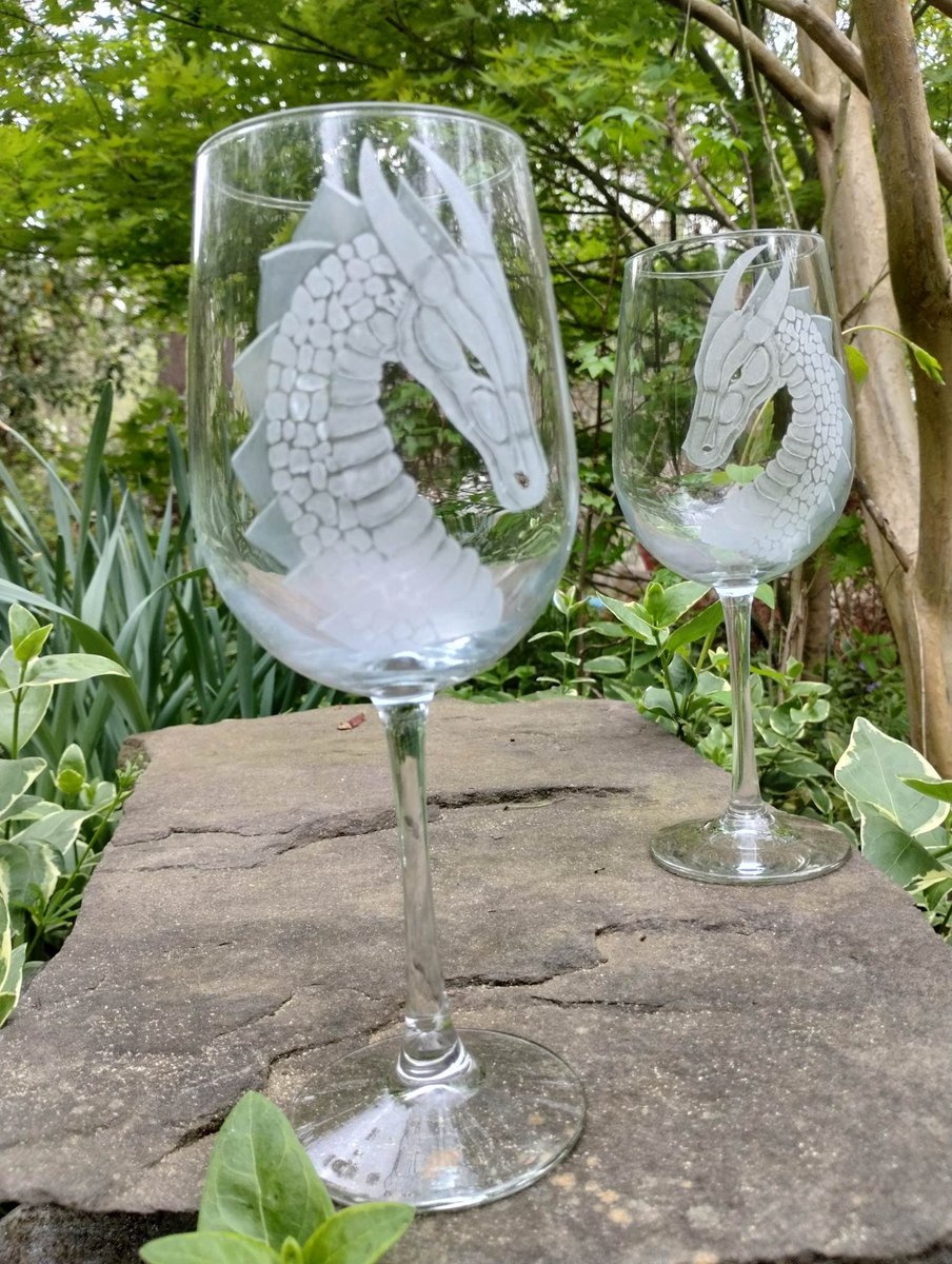 Wedding toast Wine glasses -  Dragons Wine lovers - personalized wedding gift wedding  wine glasses ren faire tuppu.net/cef6a7dc #yearofthedragon #love #bridal #skulls #dragoncore #fantasyart #glassart #wedding #tattooglass #TallWineGlasses