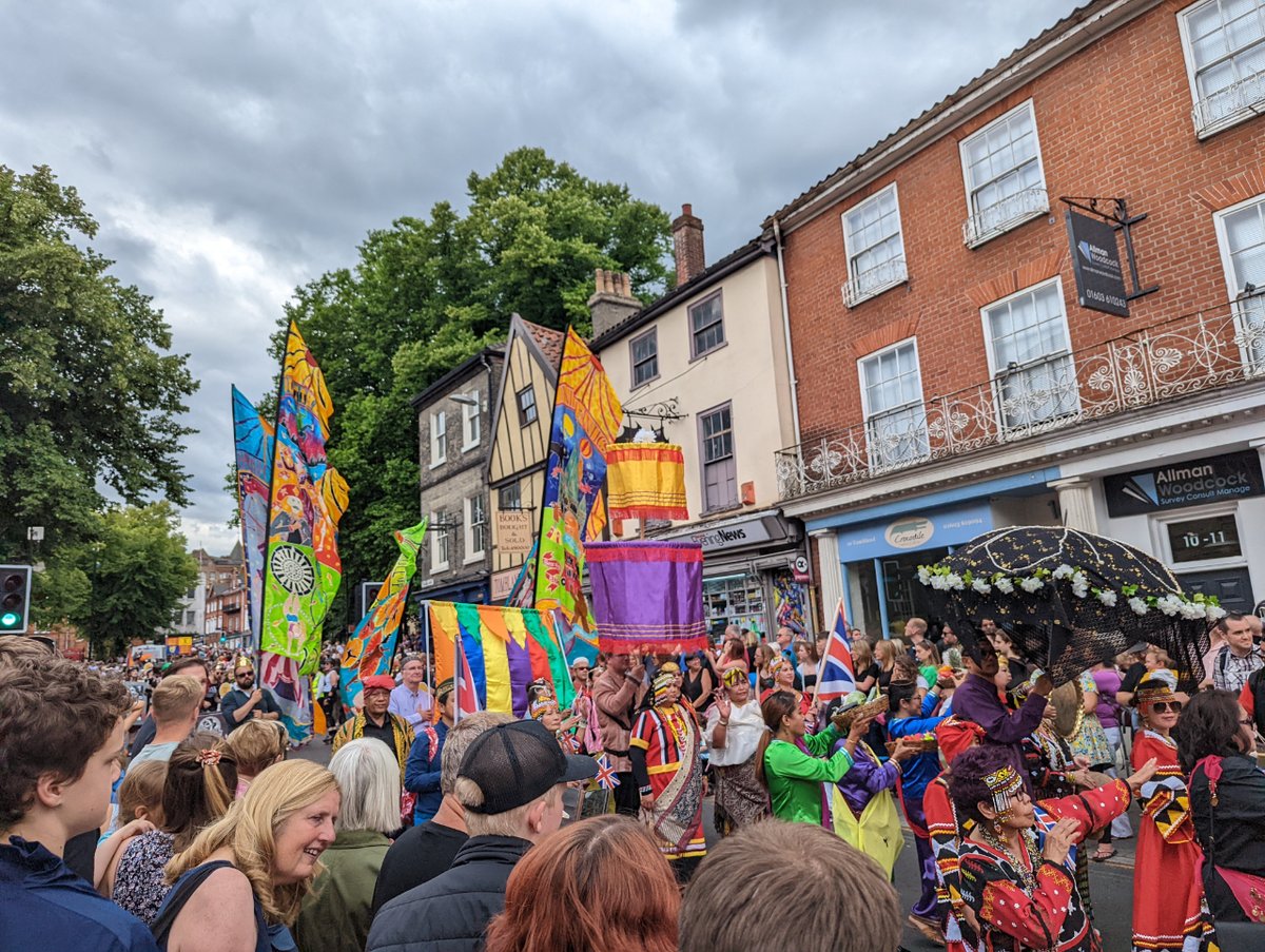 We are beyond excited for this year’s Lord Mayor’s Weekend which will take place on July 13 & 14. 🎉
 
@NorwichCC are looking for shops and businesses to take part in their Norwich Loves You campaign: norwich.gov.uk/lmw