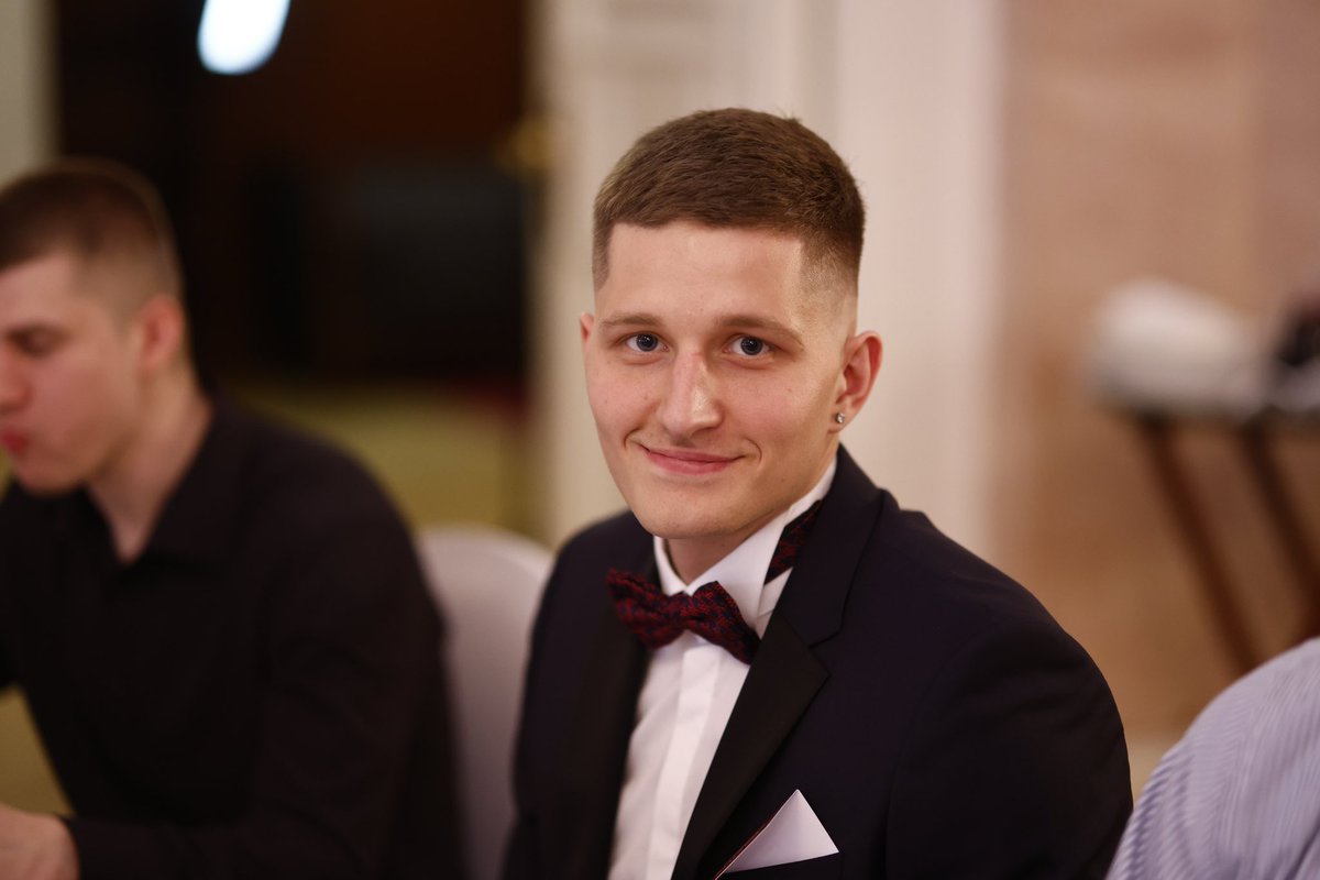 mhccska's tweet photo. А сейчас хотим показать команду с непривычной стороны – не в тренировочных костюмах, а в классике 🤵‍♂️

Ловите фотографии с праздничного мероприятия, посвященного завершению сезона 23/24 😎 https://t.co/FrWAJnwEqN