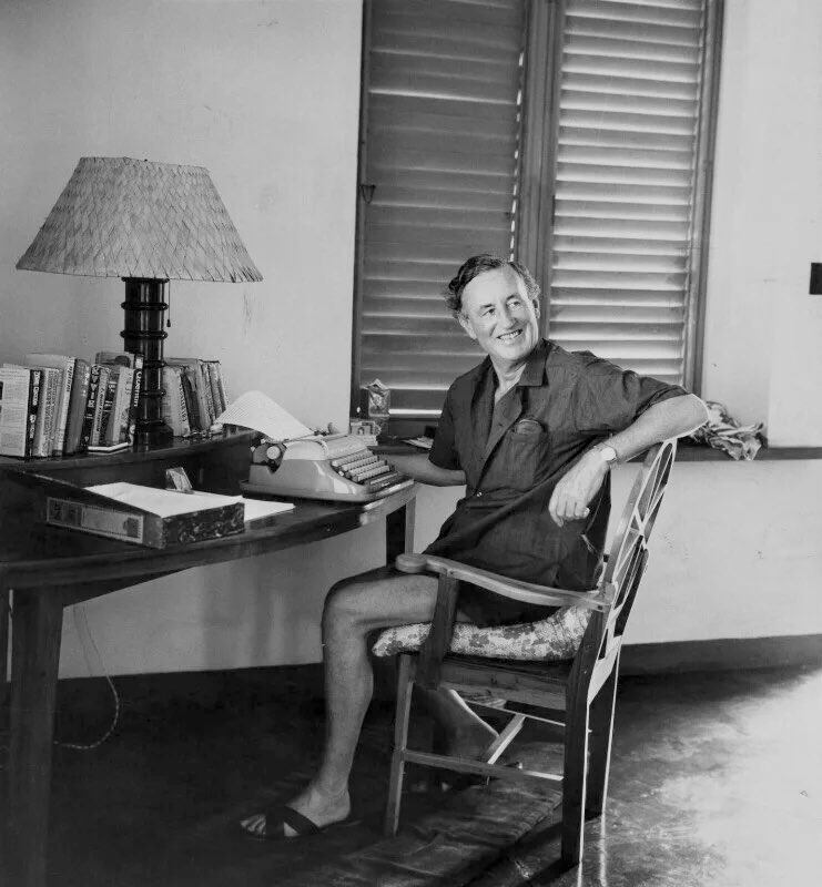 Remembering the late 🇬🇧British writer #IanFleming (28 May 1908 – 12 August 1964) born #OnThisDay in London, photographed here at his home ‘Goldeneye’ in Jamaica