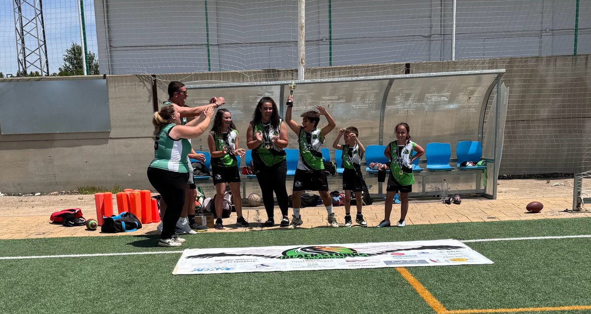 Vva_BlackStorks's tweet photo. Green Storks consiguió el primer 🏆 título de su historia y ya los tres equipos están en el palmarés de la liga.

Wildcard
#RedStorks❤️ 0-24 #BlueStorks💙

FINAL
#GreenStorks💚 19-0 #BlueStorks💙

📲https://t.co/vo7xdrnVCJ https://t.co/TFBPrURcsW