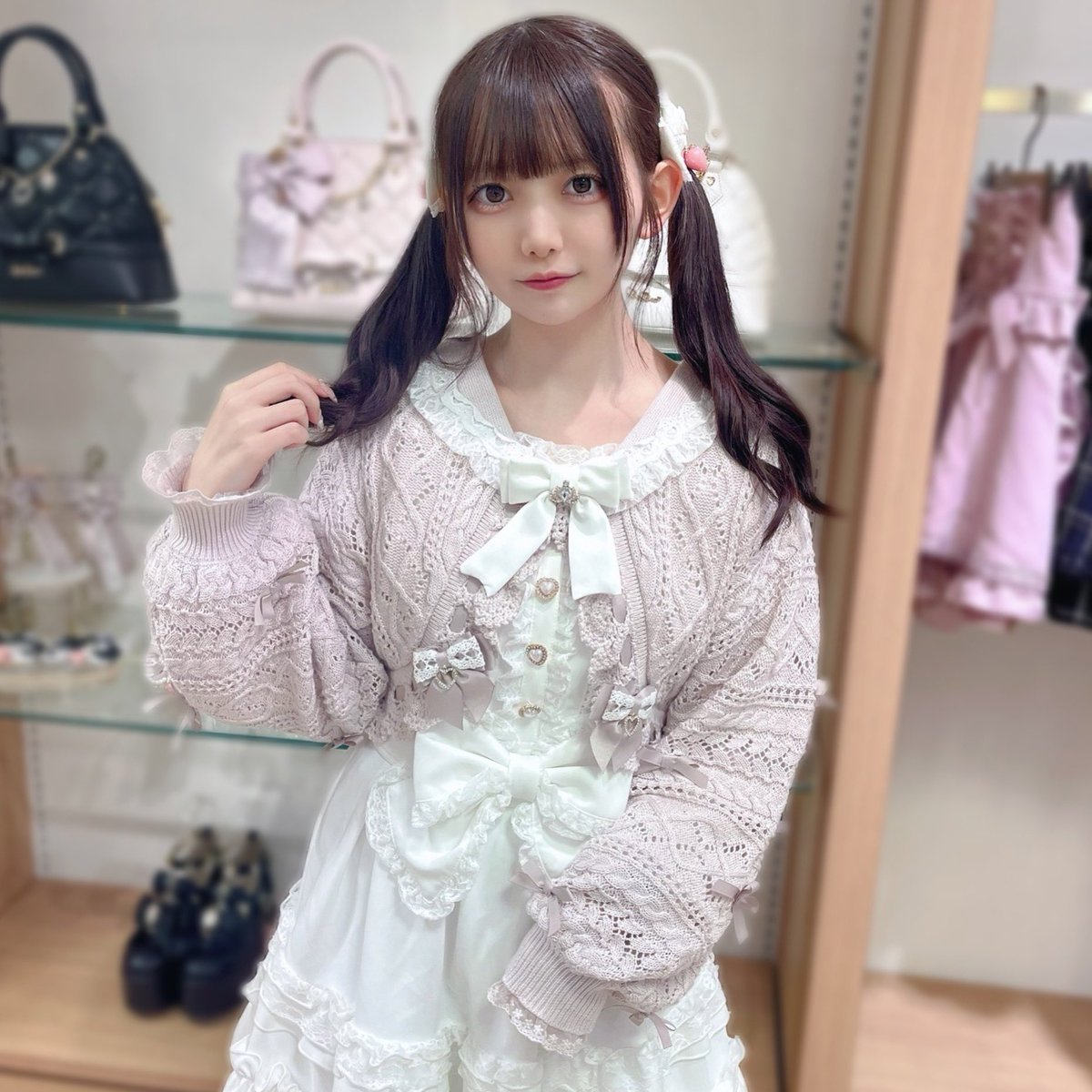 LIZ LISA on X: LIZ LISA on X: