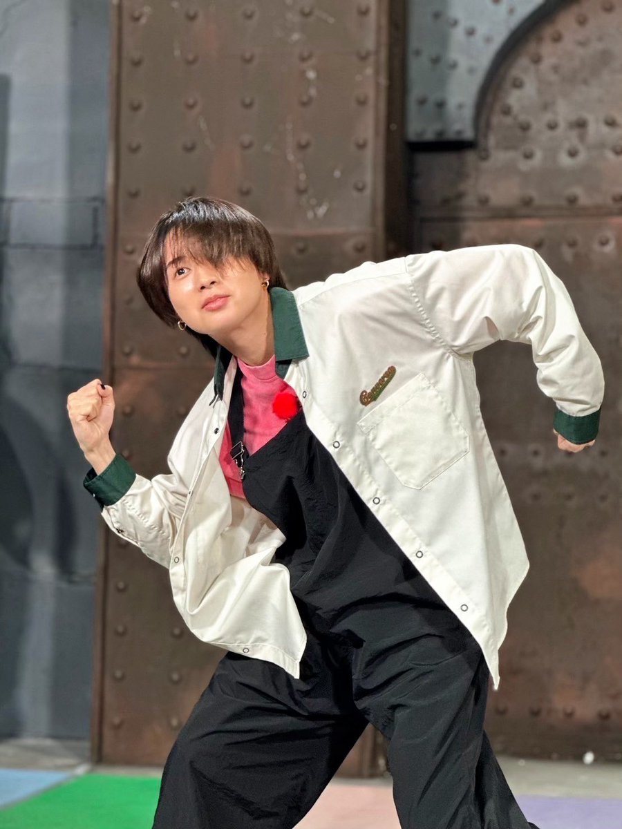 tx_hihi's tweet photo. 今週６月１日(土)深夜１時２５分放送!!
【#HiHiJets の #Hiしか 言いません！】
憧れの #ヒーローショー に挑戦🦸‍♂️✨

#HiHiジャーレッド
#ミズキ
#ヒーロー迷走中
#井上瑞稀

見逃し配信は #TVer で📲
Hi論破！ディベート対決配信中💁‍♂️
#テレ東 https://t.co/jbrzT70Vl0