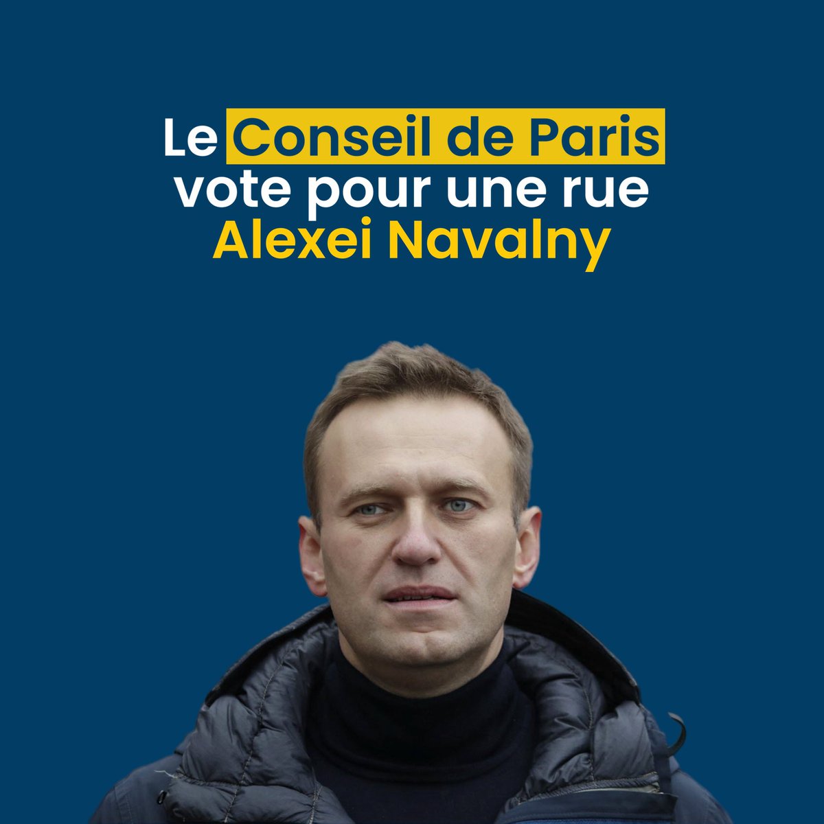 Le #ConseildeParis vient de voter à l’unanimité pour qu’une rue proche de l’Ambassade de Russie porte désormais le nom d’Alexeï #Navalny. Avec ce geste, @Paris lui rend hommage et salue l’ensemble des citoyens russes engagés dans le combat pour la liberté. Ces combats, que