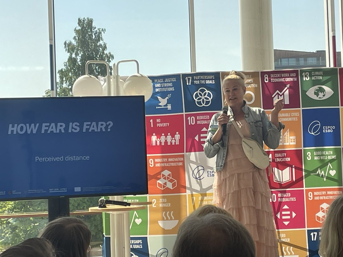 Hienoja nostoja tärkeistä ympäristöhankkeista 💯Hiilineutraalia ja älykästä kaupunkia - aloitteen Label-tilaisuudessa Espoossa. Kestävään työmatkaliikkumiseen haastoi Lahden SYCLA-hankkeen  Katja Ojala

#EUMissions #ilmasto #kestävyys

<a href="/NetZeroCitiesEU/">NetZeroCities</a> <a href="/LahdenKaupunki/">Lahden kaupunki / City of Lahti</a>