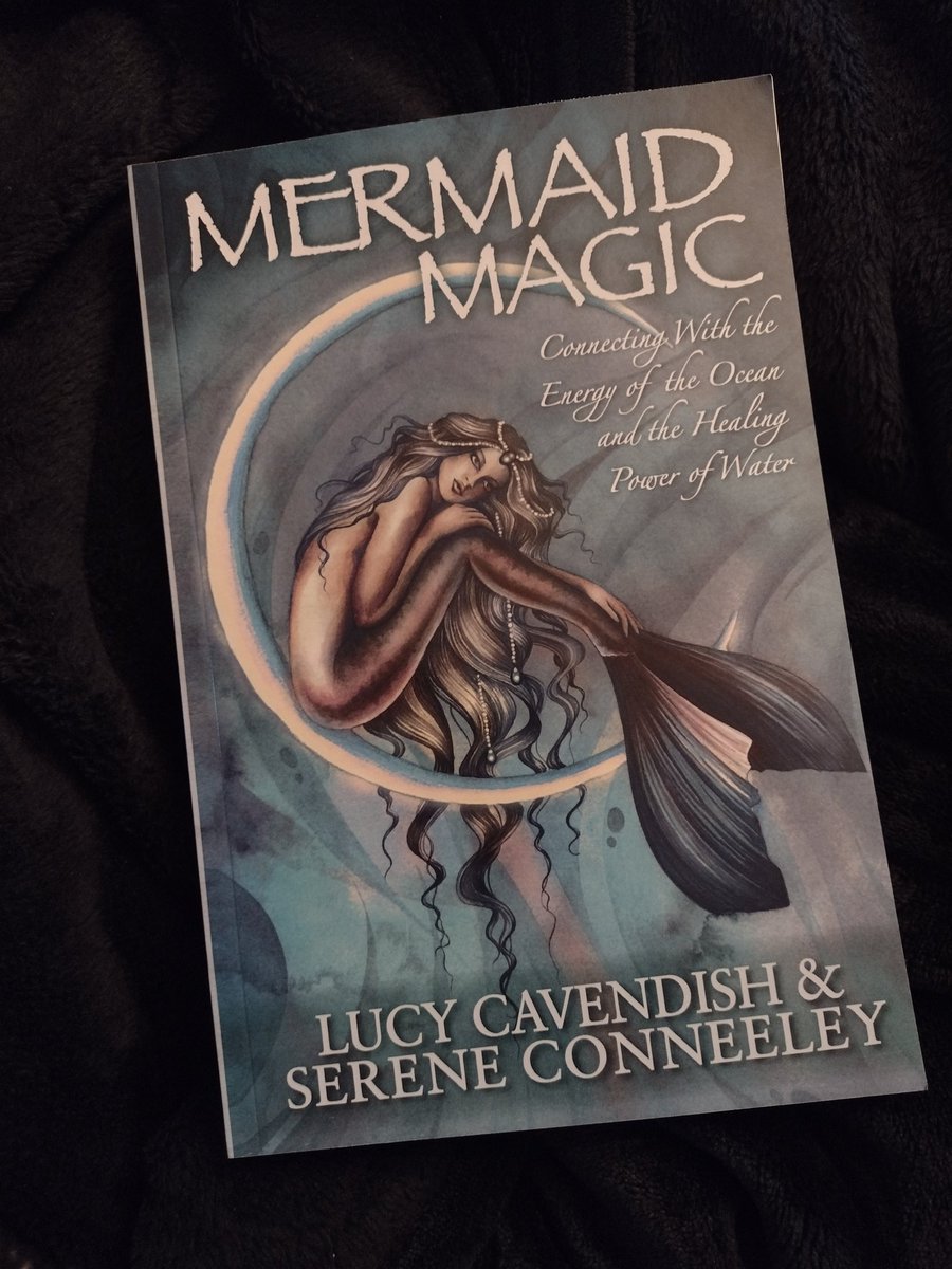 A lovely read.

'Mermaids are the intermediaries between the human world and the great, deep energies of grandmother ocean.'

'Our planet has a heartbeat from within...' 

#MermaidMagic #LucyCavendish #SereneConneeley

#shelfie #magic #mermaids #oceanmother #oceanconservation