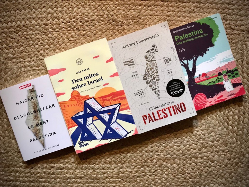 Llegim.

1. Anàlisi des de l'esquerra palestina.
Escrit en Gaza sota el genocidi.

2. Història crítica d'Israel.
Per un historiador jueu israelià.

3. Anàlisi de la indústria repressiva israeliana.
Per un periodista jueu.

4. Història de Palestina
Per un historiador valencià.