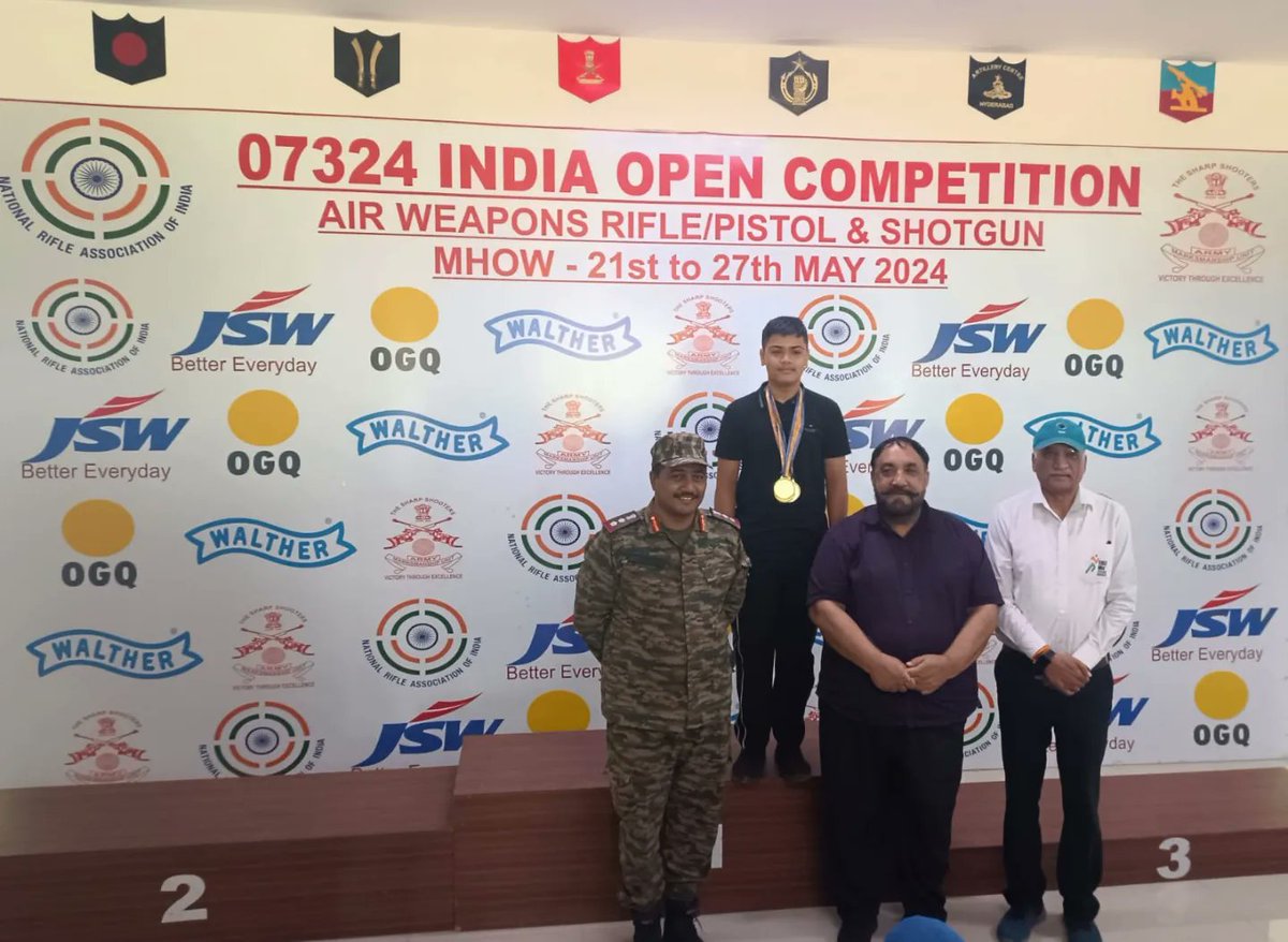 dcindore's tweet photo. Samarath Shrivastava won 4 medals at the Open India Shooting Competition: 3 golds (sub-youth, youth, junior) and 1 senior silver.
#OpenIndiaShooting2024 #AirRifle #ShotgunShooting #SamarathShrivastava #DalyCollege #YouthChampion #ShootingSuccess #SportsAchievements https://t.co/200hJ38wkd