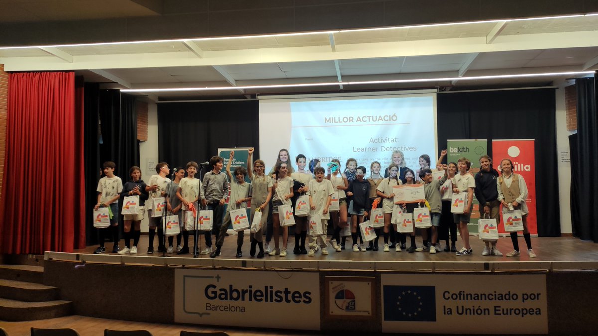 FECC_educacio's tweet photo. Celebrada la 13a edició del festival de l’#SchoolsSongContest a @santgabrielbcn amb la participació de més de 1000 alumnes de diferents centres. Enhorabona al guanyadors i gràcies als patrocinadors #Bekith,
@CambridgeEngSP , @Ed_Cruilla i #CICidiomes
🏆👉https://t.co/mhLhdoxeue https://t.co/arkVsquaL5